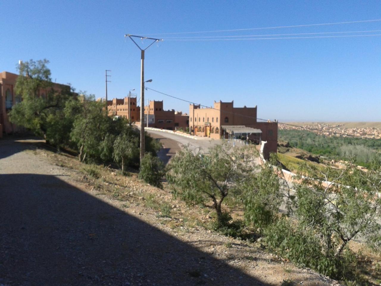 Hotel Almanader Boumalne Exterior foto