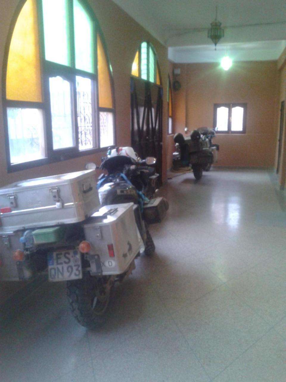 Hotel Almanader Boumalne Exterior foto